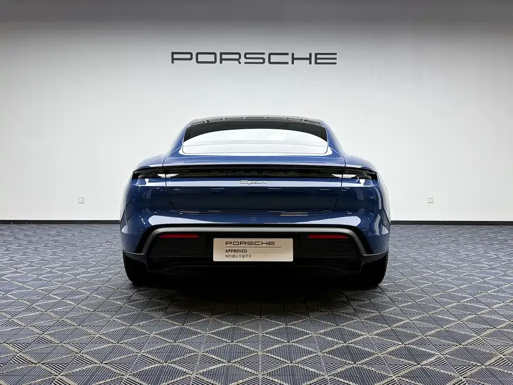 Porsche Taycan — фото 6