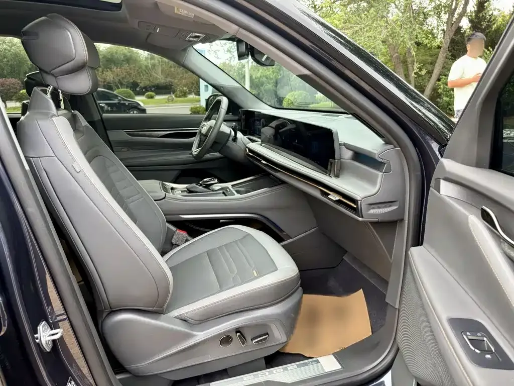 Ford Edge — фото 4