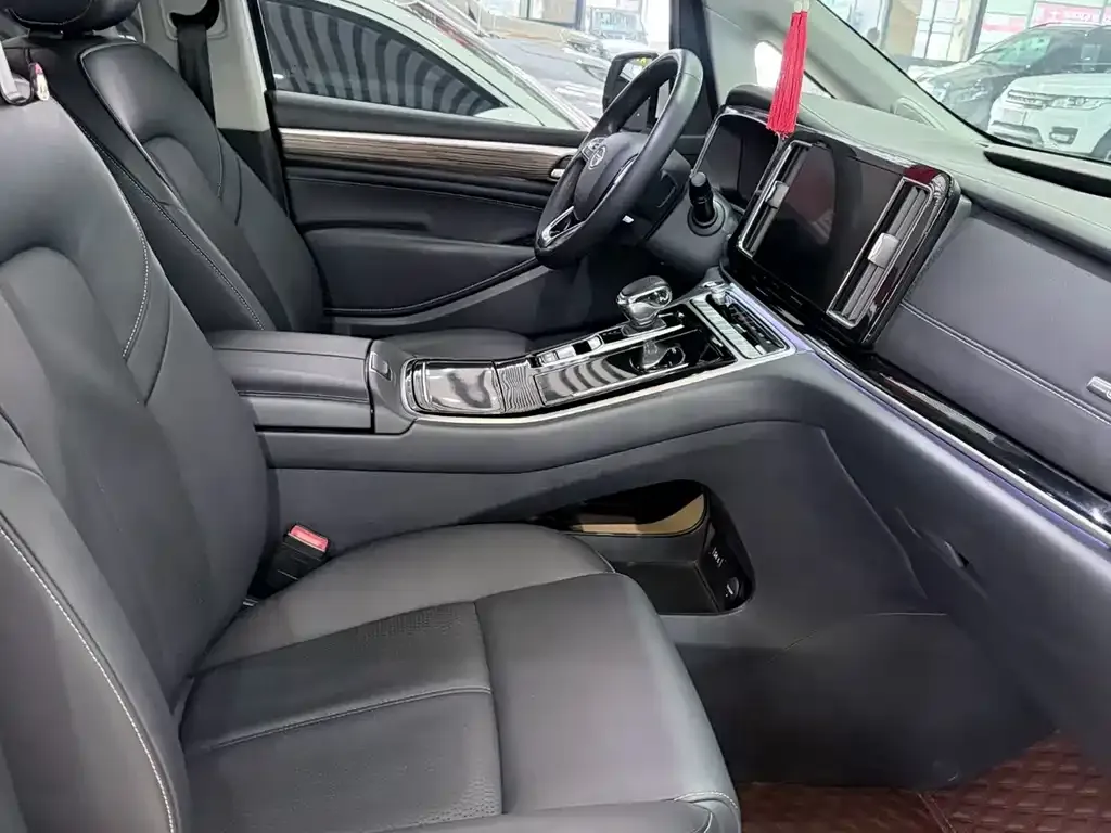 GAC Motor Trumpchi M8 — фото 3