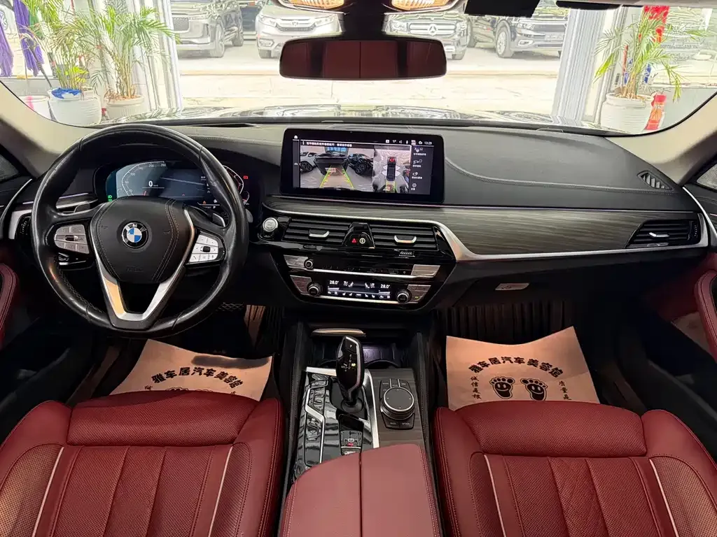 BMW 5 Series — фото 9