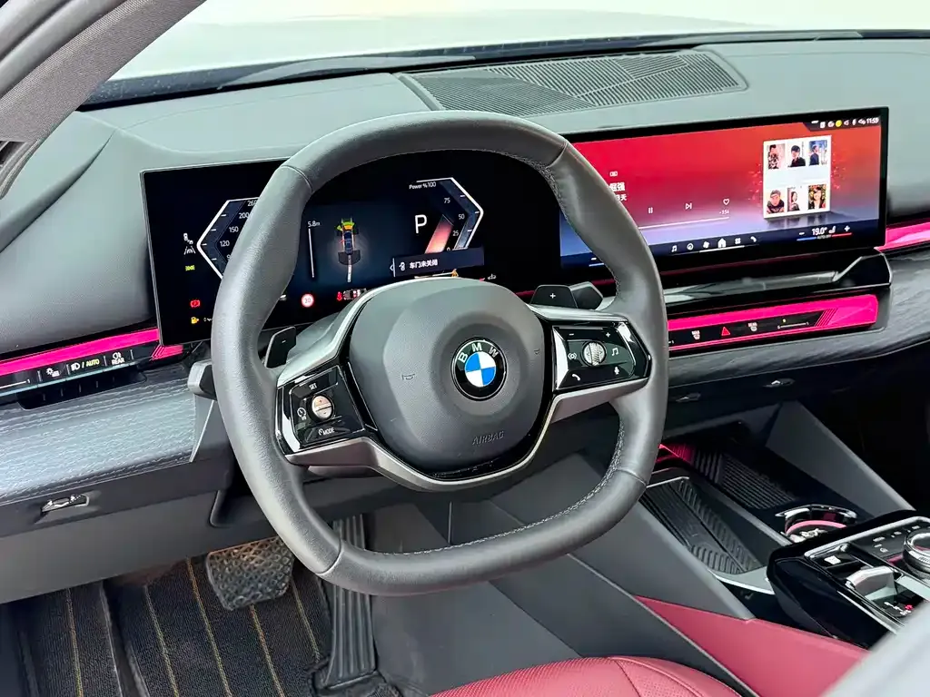 BMW 5 Series — фото 2