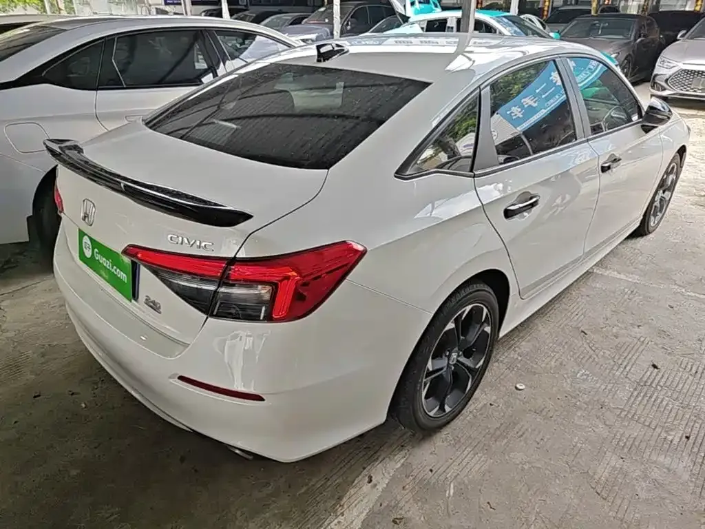 Honda Civic — фото 7