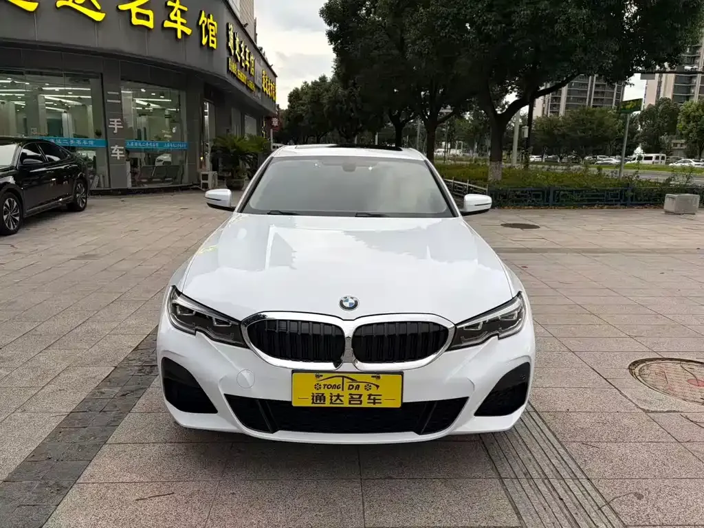 BMW 3 Series — фото 1
