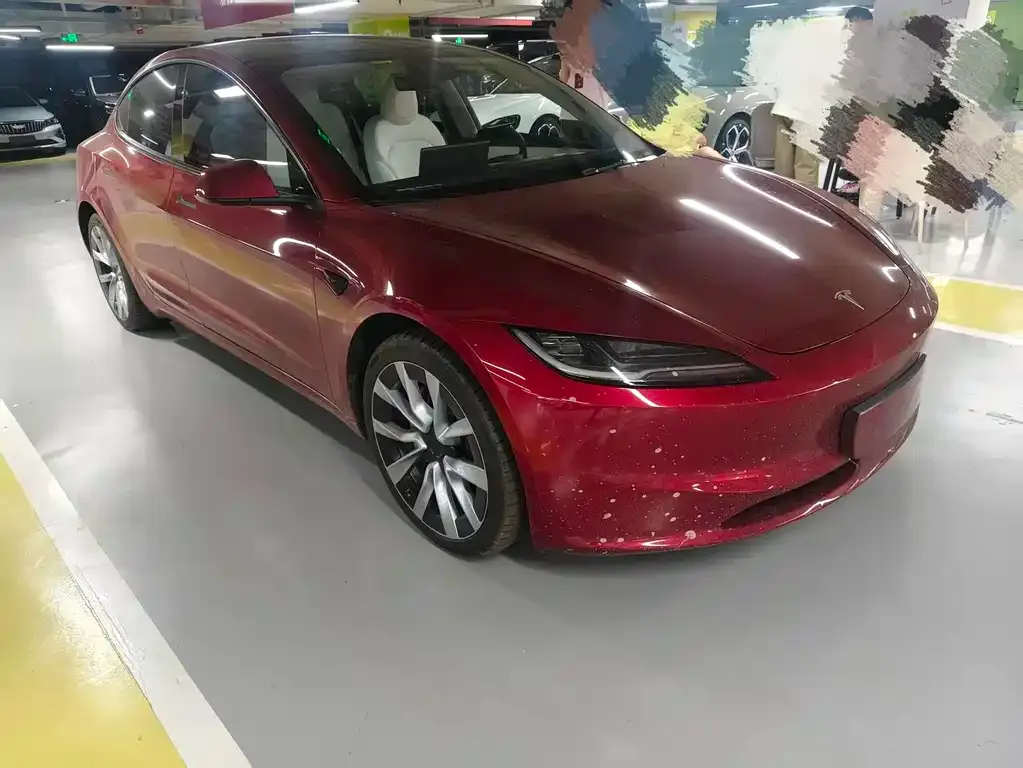 Tesla Model 3 — фото 8