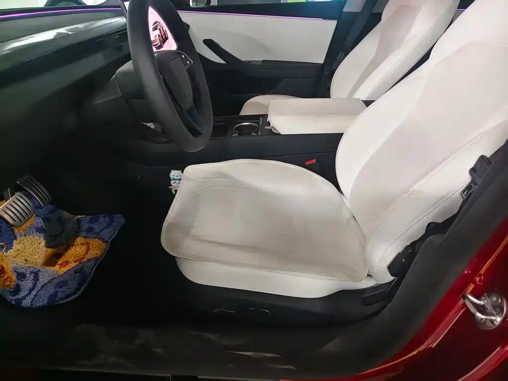 Tesla Model 3 — фото 3
