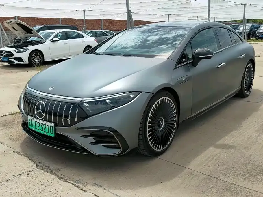 Mercedes-Benz EQS AMG — фото 1
