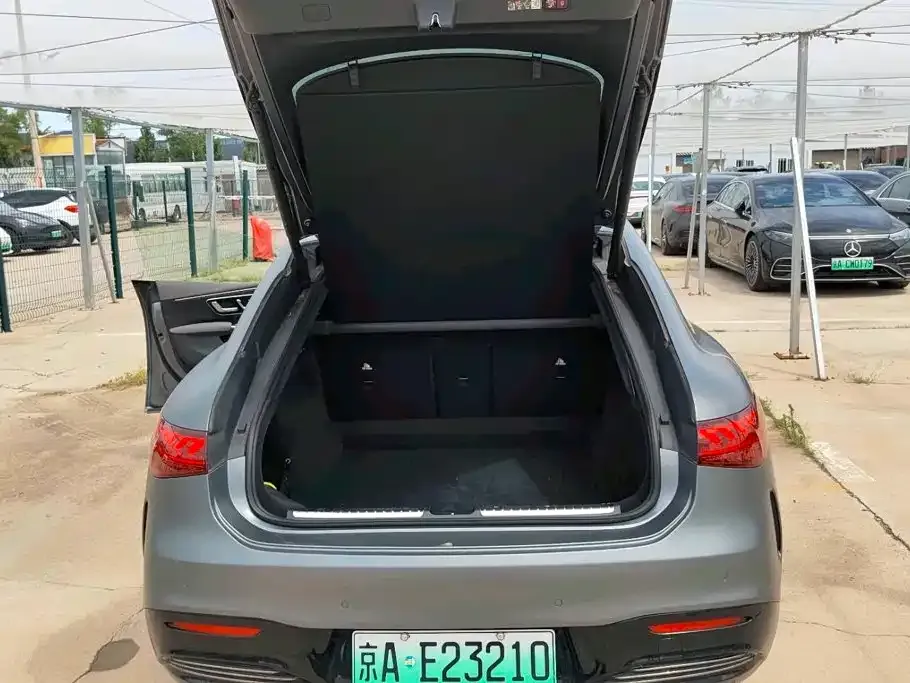 Mercedes-Benz EQS AMG — фото 10