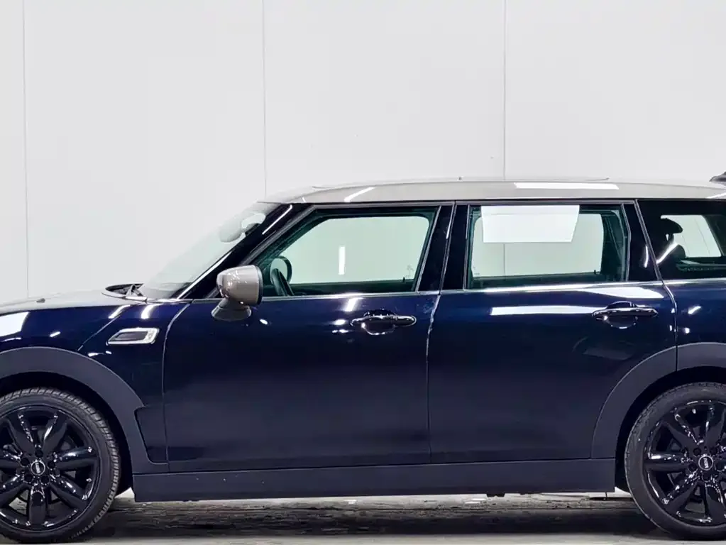 MINI Clubman — фото 2