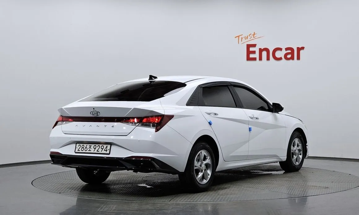 Hyundai AVANTE 2022 из KR, фото 3