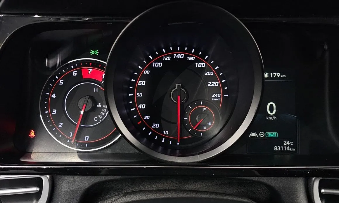Hyundai AVANTE 2022 из KR, фото 4
