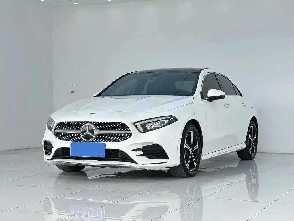 Mercedes-Benz A-Class — фото 1