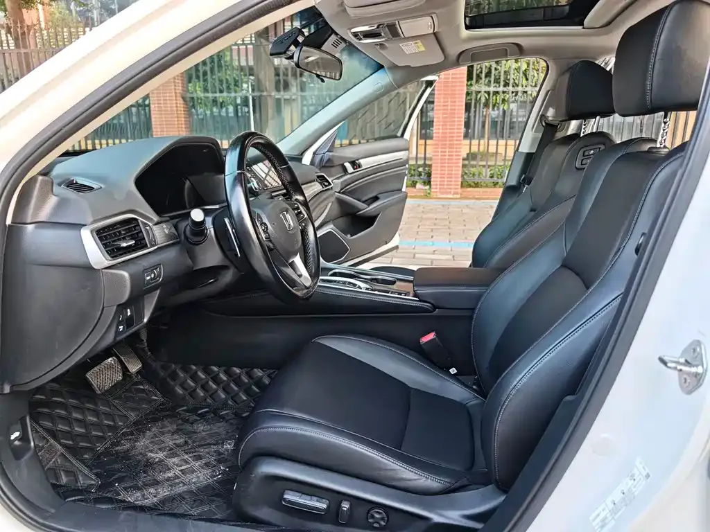 Honda Accord — фото 2