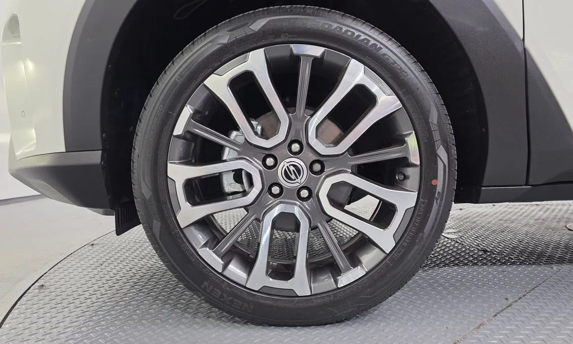 KG Mobility (Ssangyong) Torres — фото 8