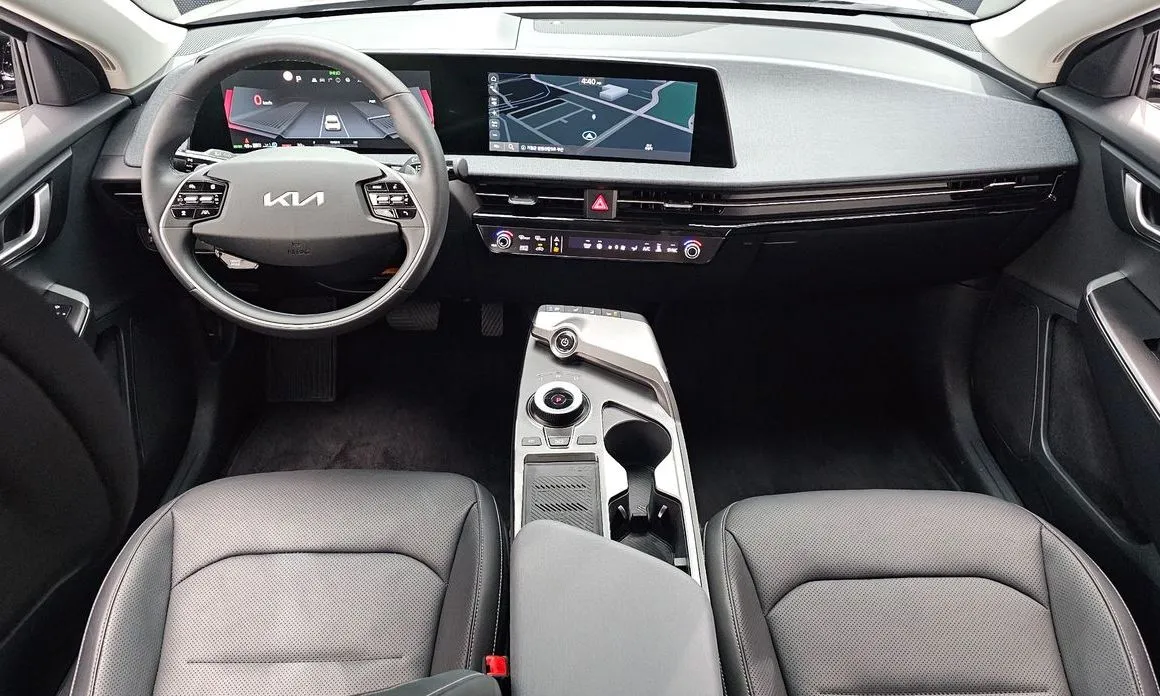 Kia EV6 — фото 10