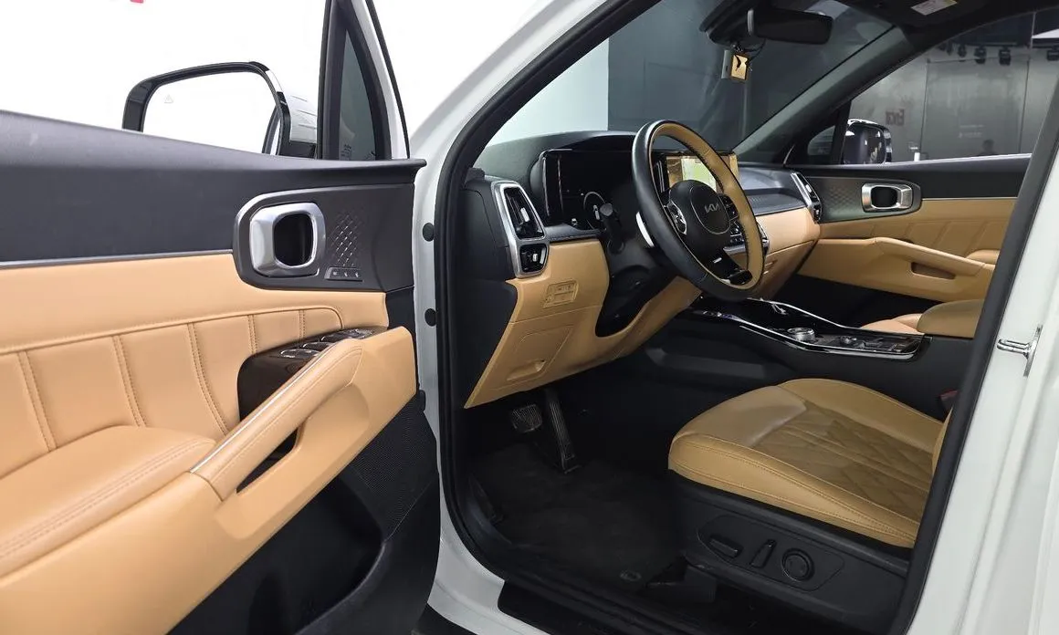 Kia Sorento — фото 9