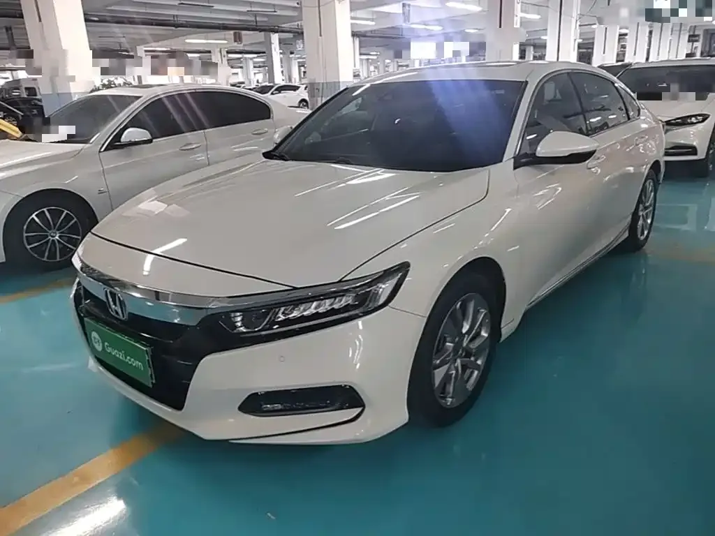 Honda Accord — фото 9