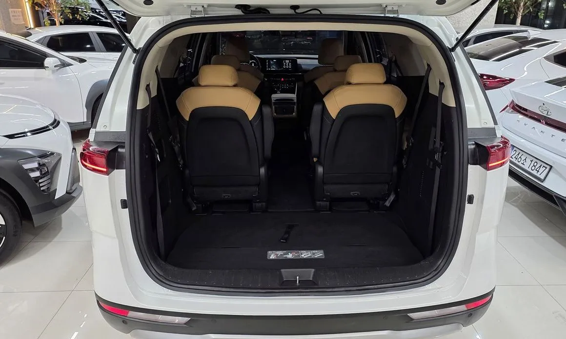 Kia Carnival — фото 2