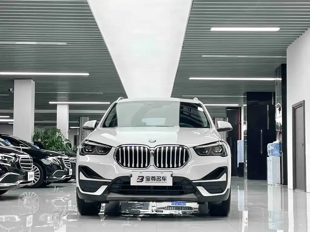 BMW X1 — фото 6