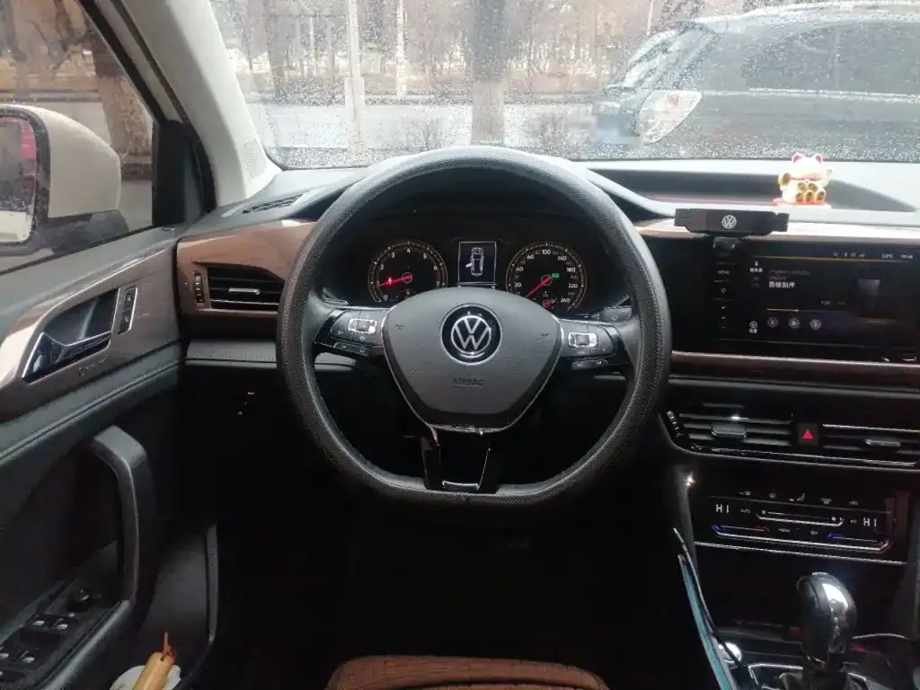 Volkswagen Tharu — фото 8