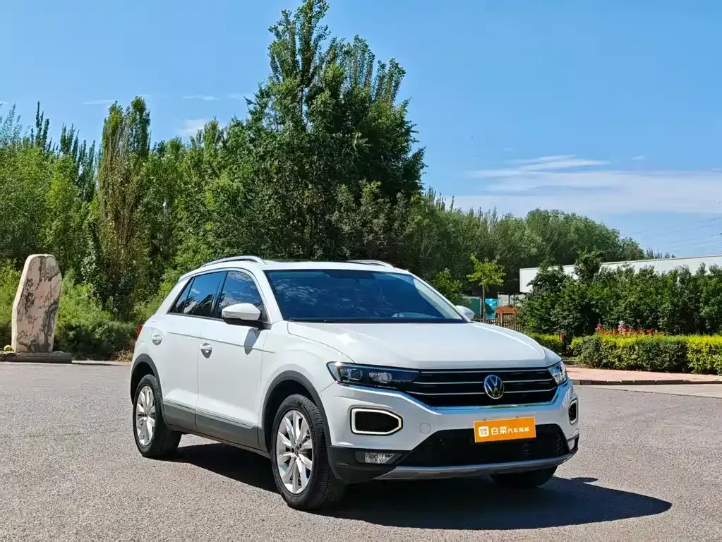 Volkswagen T-Roc — фото 7