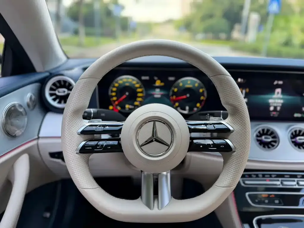 Mercedes-Benz E-Class (Import) — фото 2