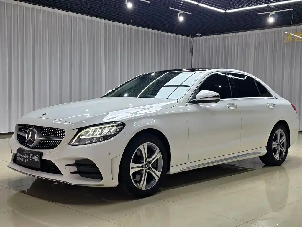 Mercedes-Benz C-Class — фото 1