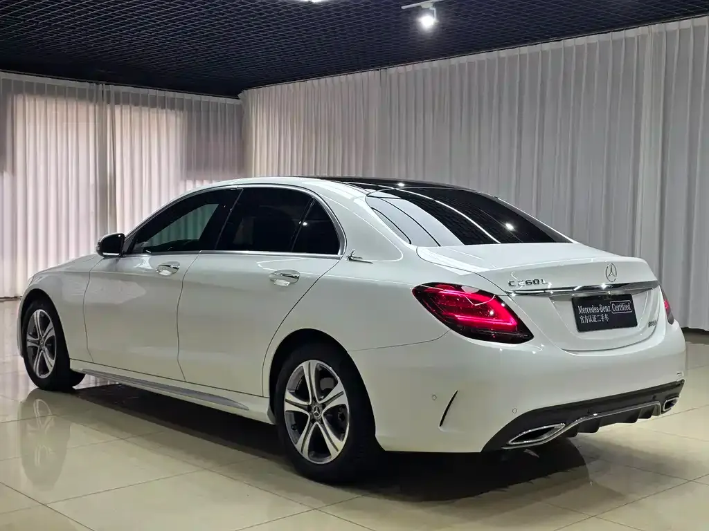 Mercedes-Benz C-Class — фото 10