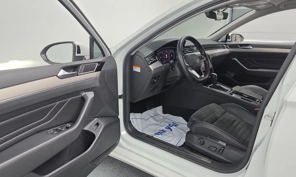 Volkswagen Passat 2022 из KR, фото 10