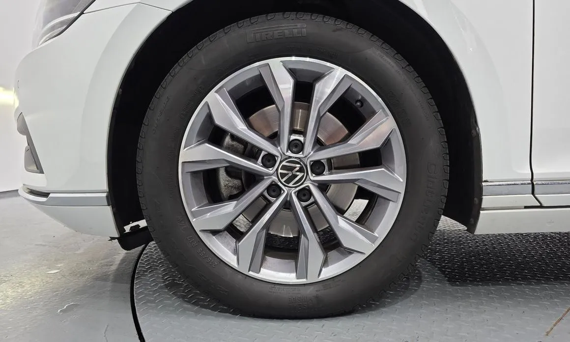 Volkswagen Passat 2022 из KR, фото 8