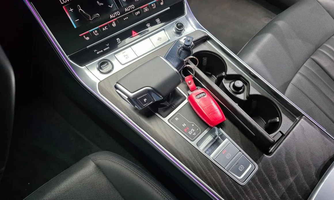 Audi A6 — фото 9