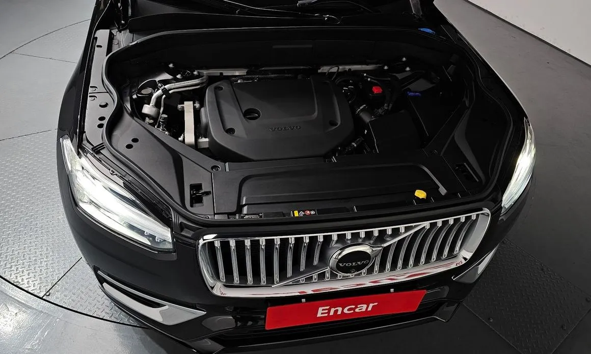 Volvo XC90 — фото 10