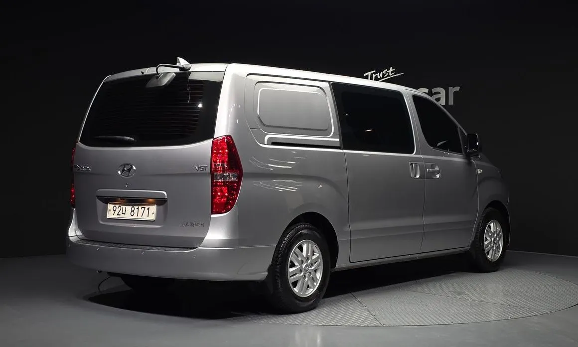 Hyundai Starex — фото 6