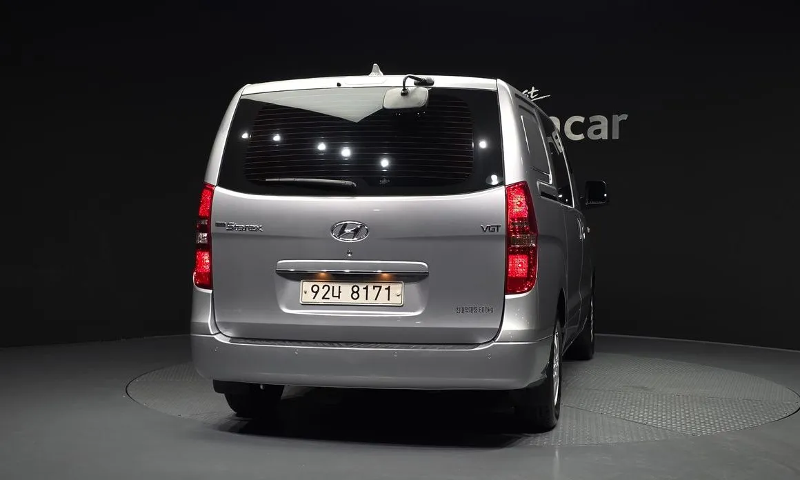Hyundai Starex — фото 2