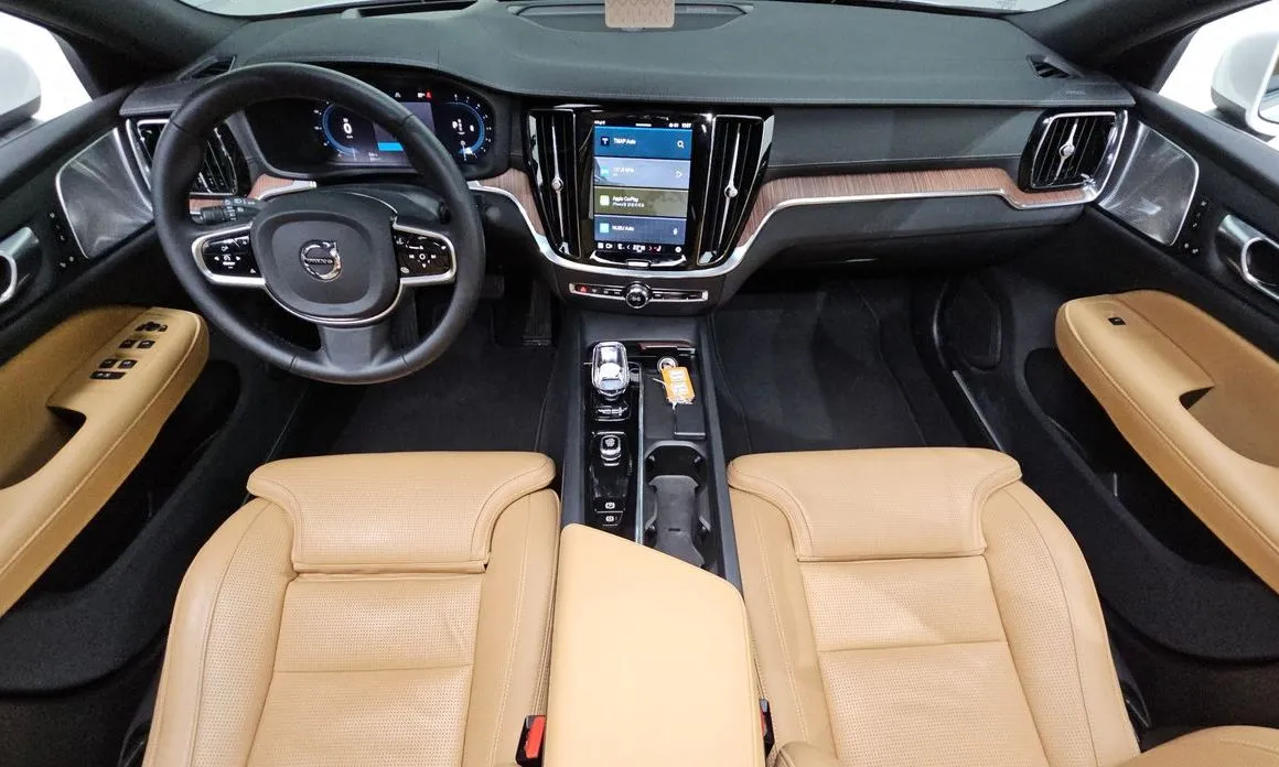 Volvo S60 2024 из KR, фото 9