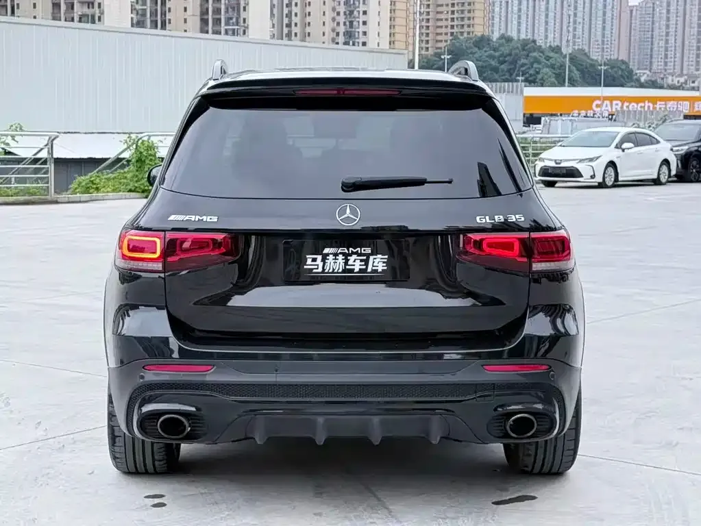 Mercedes-Benz GLB AMG — фото 3