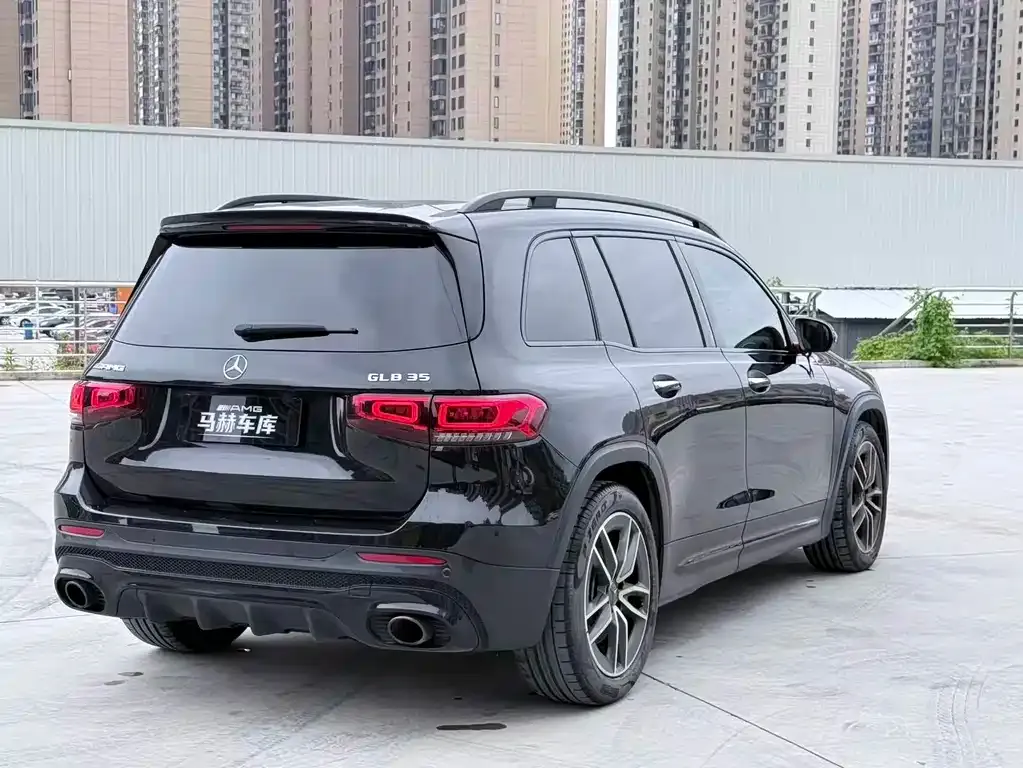 Mercedes-Benz GLB AMG — фото 6