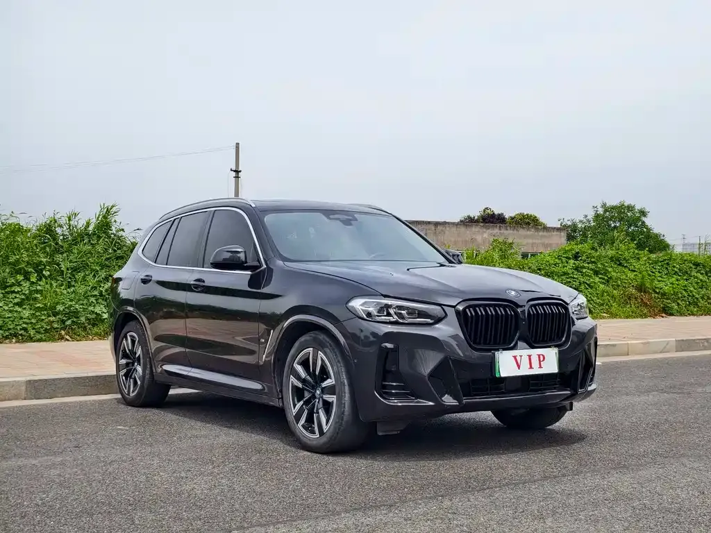 BMW iX3 — фото 5