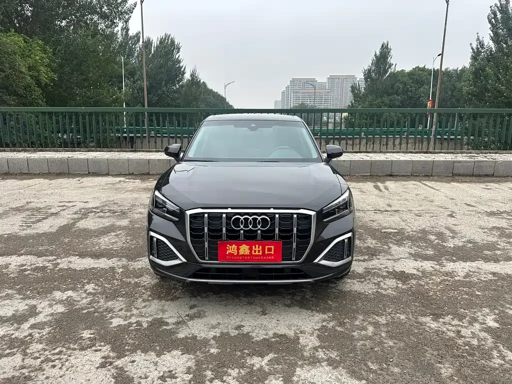 Audi Q2L — фото 7