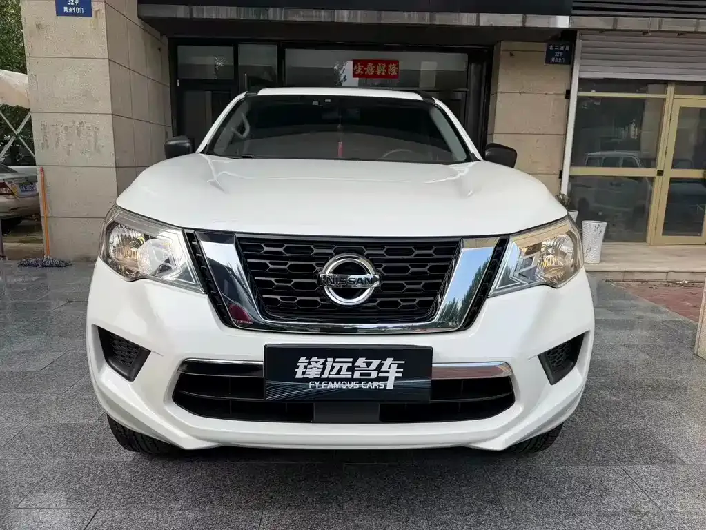 Nissan Terra