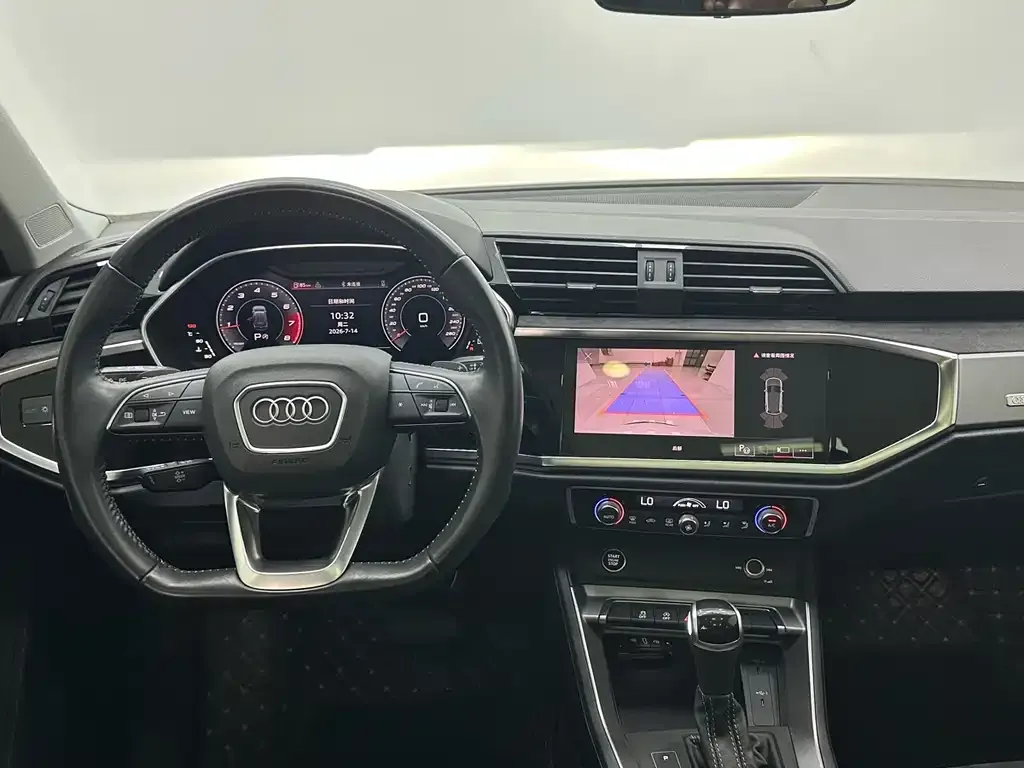 Audi Q3 — фото 4
