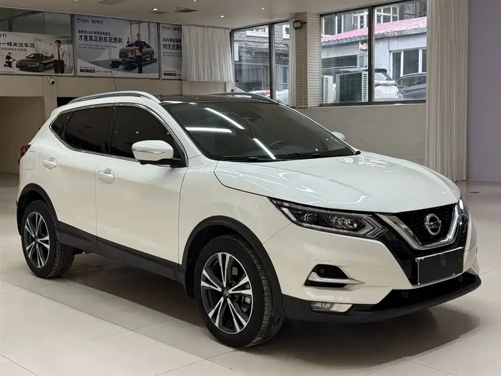 Nissan Qashqai — фото 6