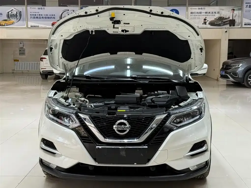 Nissan Qashqai — фото 4