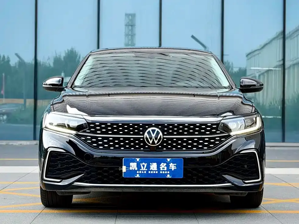 Volkswagen Passat — фото 3