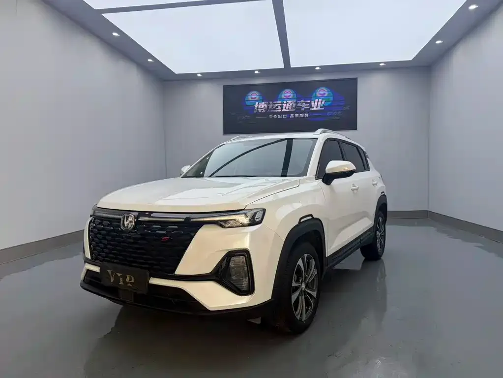 Changan CS35PLUS — фото 1