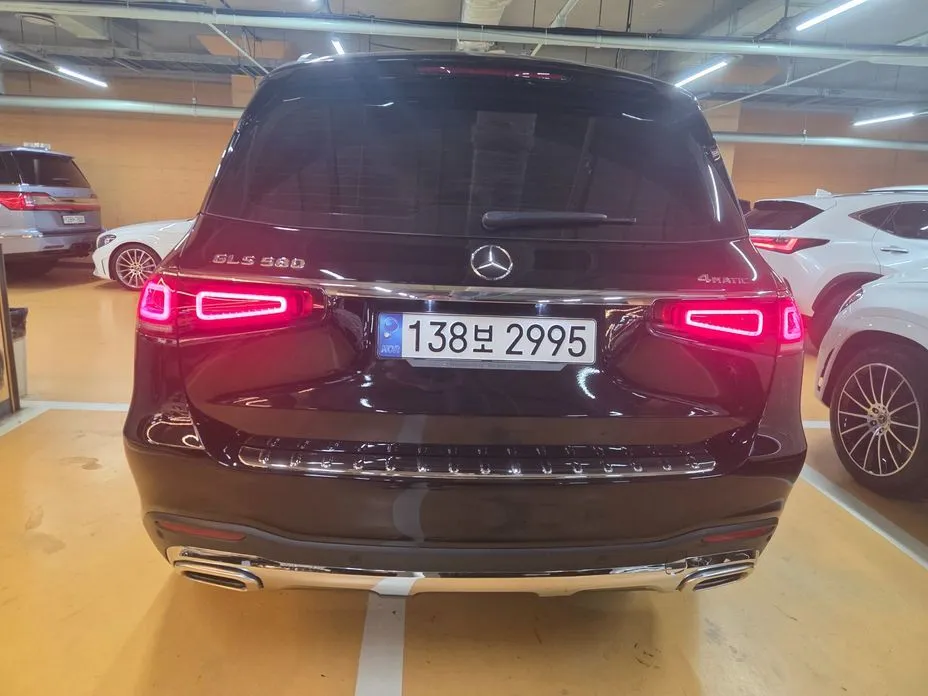 Mercedes-Benz GLS-Class — фото 10