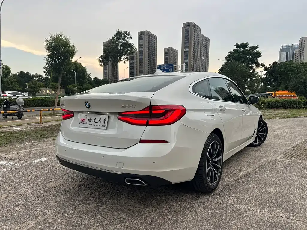 BMW 6 Series GT — фото 10