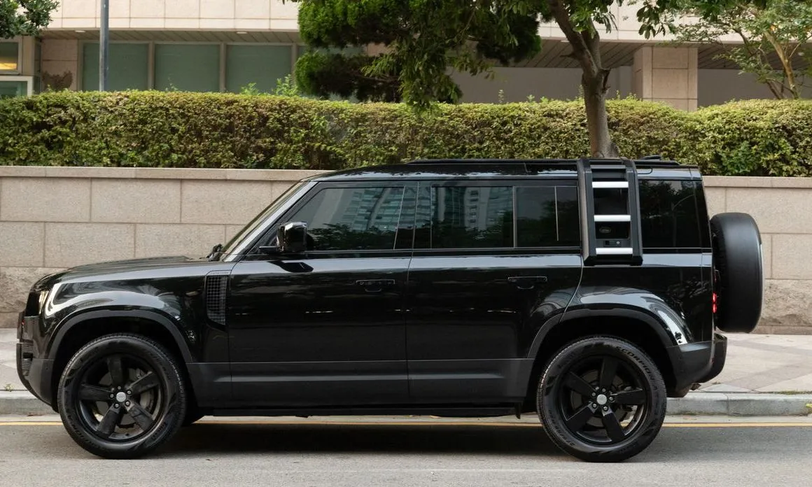 Land Rover Defender — фото 6
