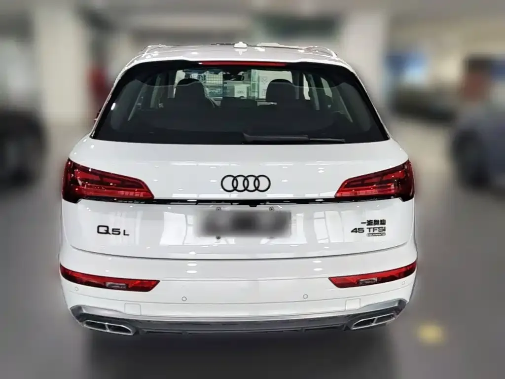 Audi Q5L — фото 4