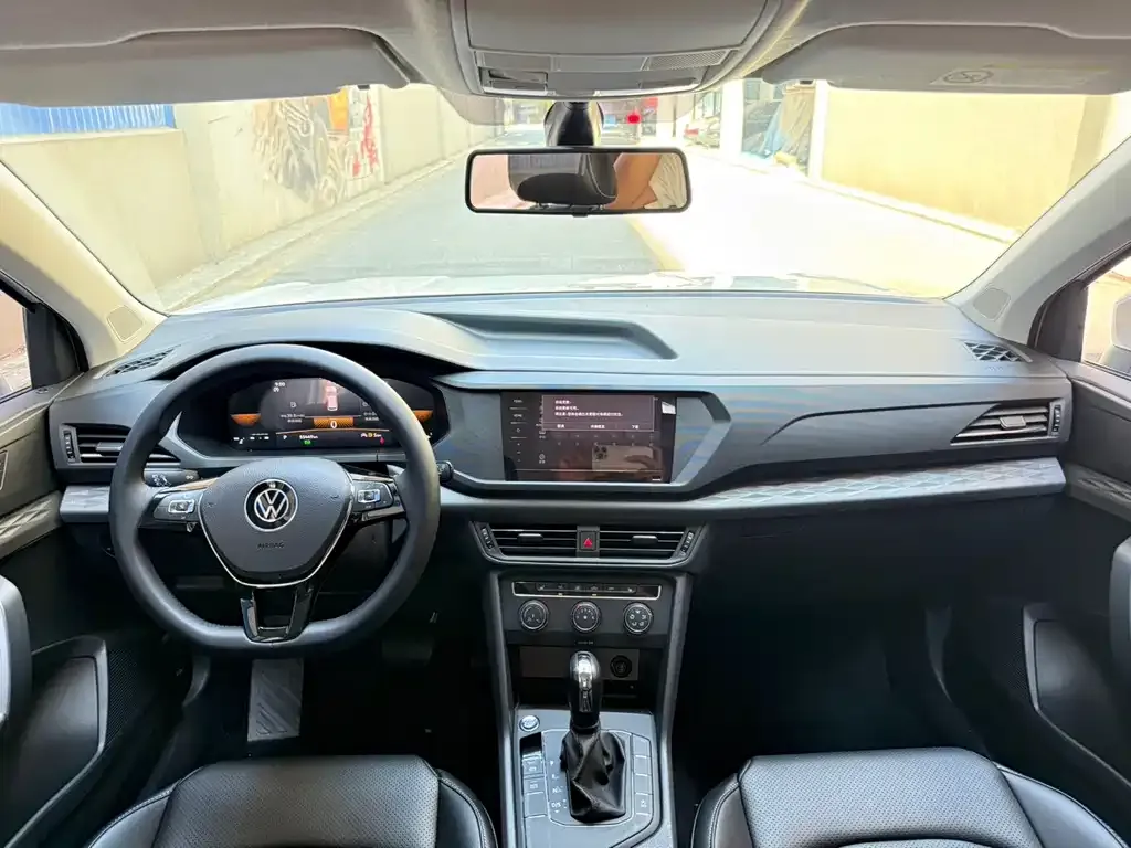 Volkswagen Tharu — фото 6
