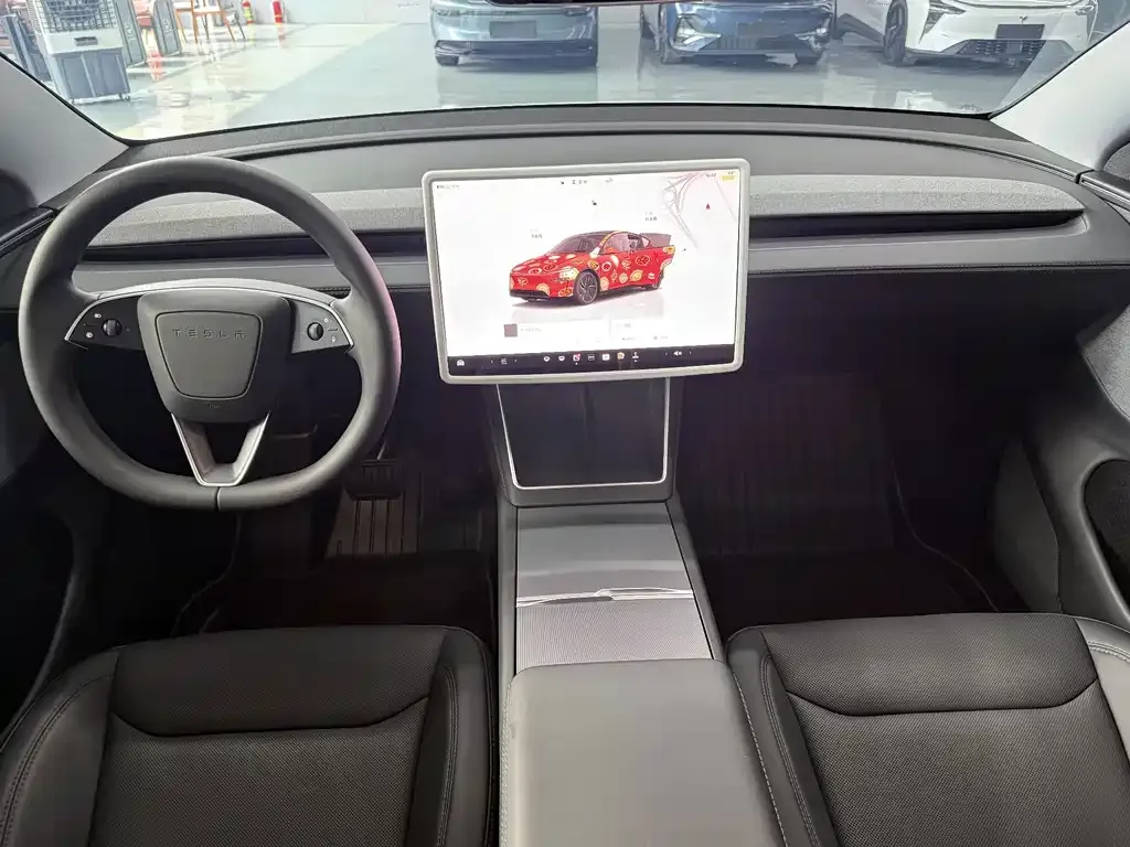 Tesla Model Y — фото 5